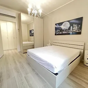 Appartamento Kibilu - Via Bazzini, Milano